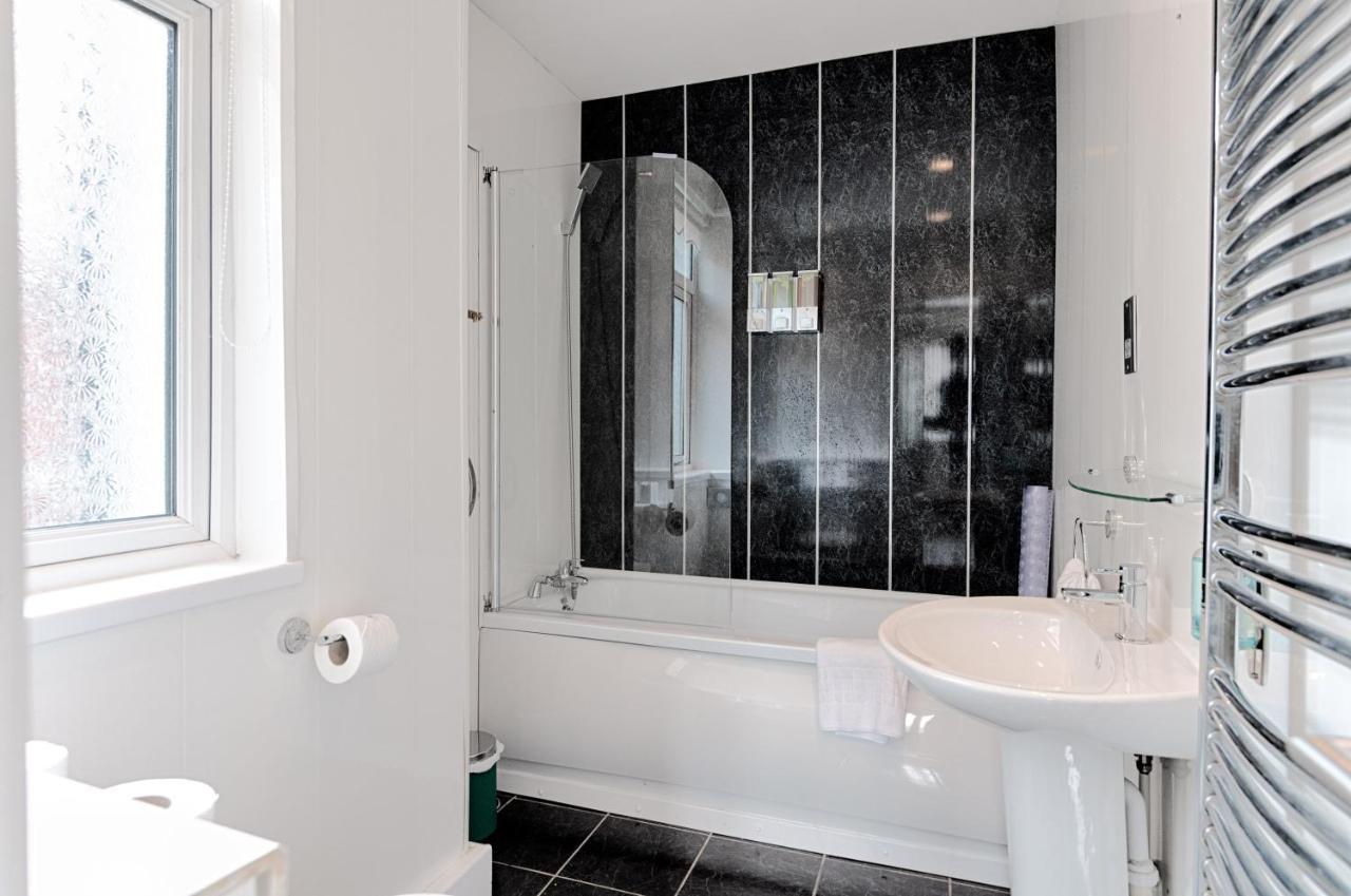 Make This Your Base! Tv In Every Bedroom! Merthyr Tydfil Buitenkant foto