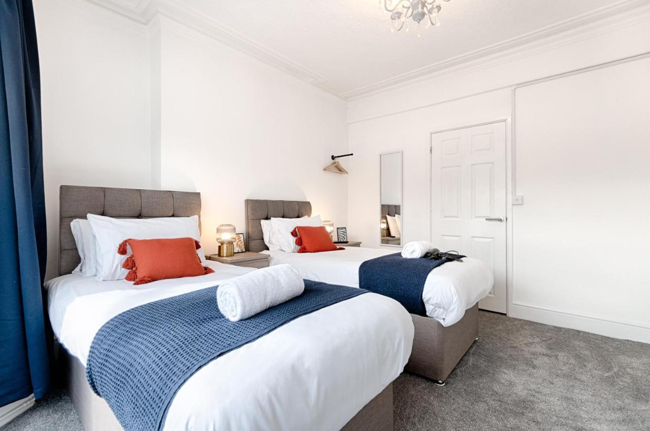 Make This Your Base! Tv In Every Bedroom! Merthyr Tydfil Buitenkant foto
