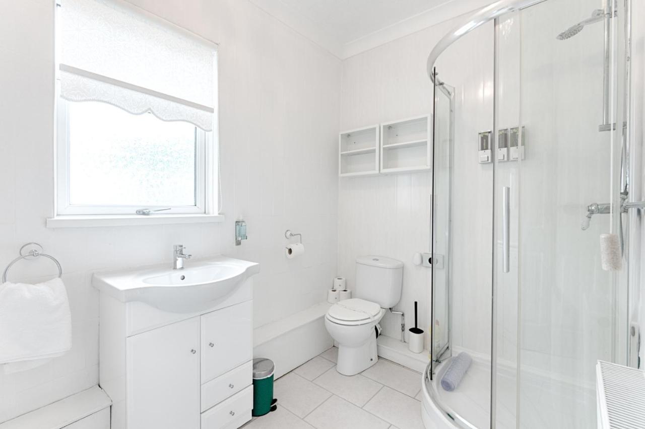 Make This Your Base! Tv In Every Bedroom! Merthyr Tydfil Buitenkant foto