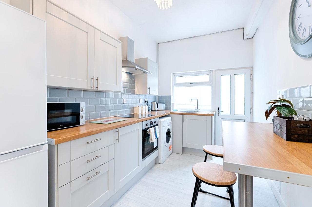 Make This Your Base! Tv In Every Bedroom! Merthyr Tydfil Buitenkant foto